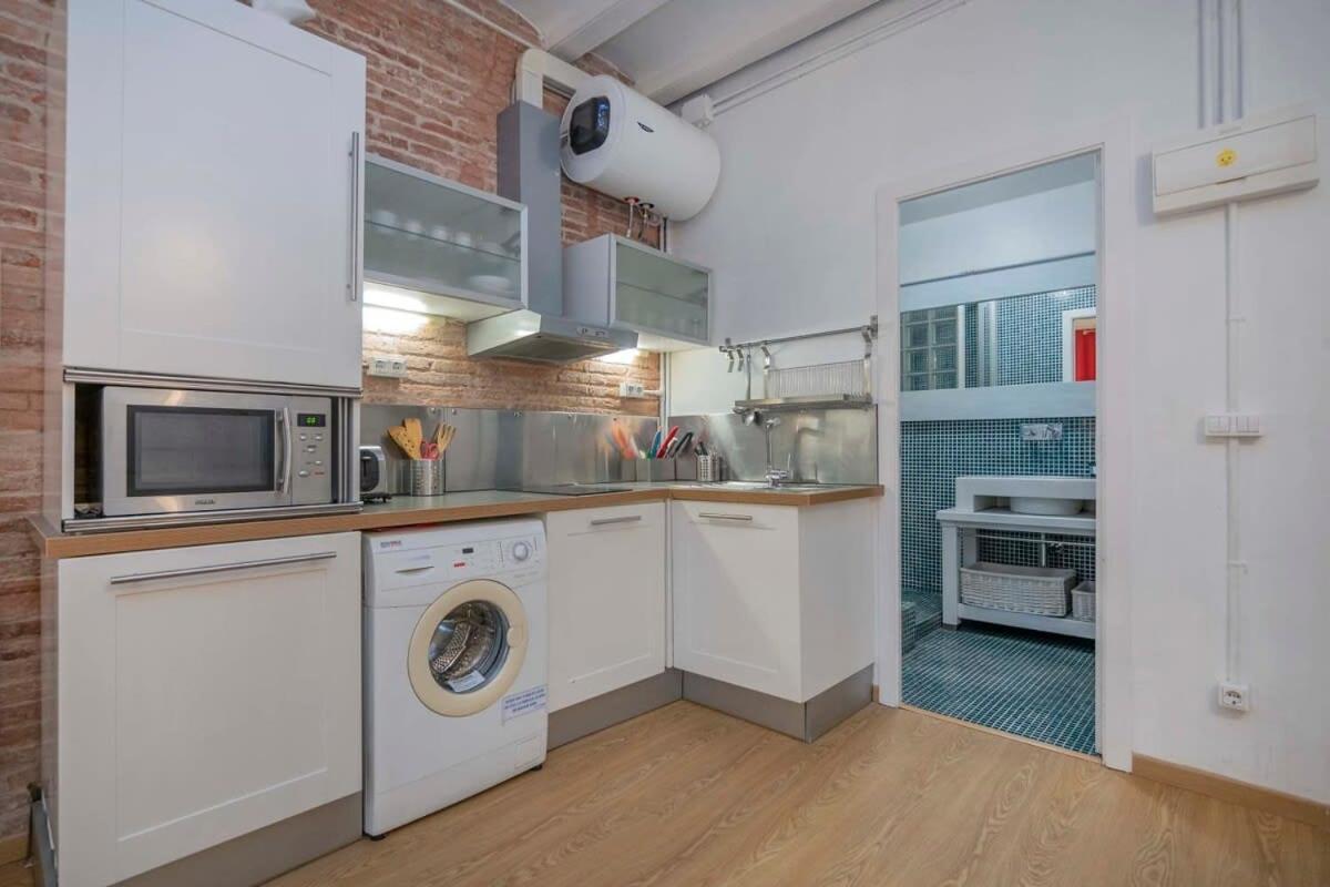 Exclusive 2 Bedroom Apartment In The City Center Barcelona Bagian luar foto