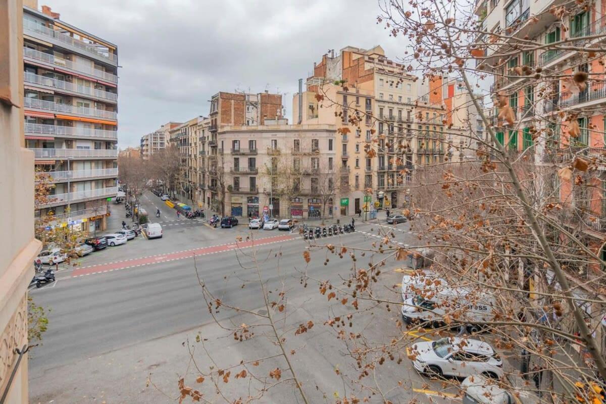 Exclusive 2 Bedroom Apartment In The City Center Barcelona Bagian luar foto